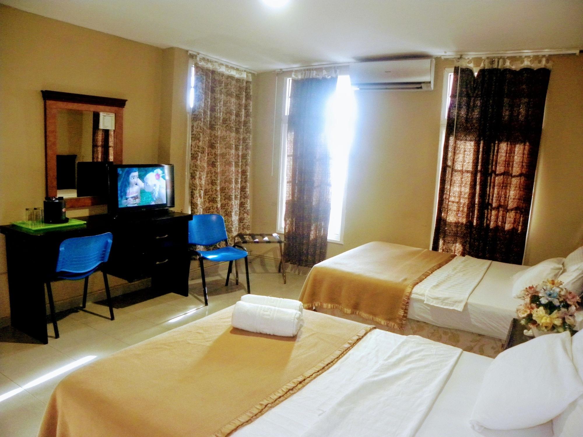 Meryland Hotel Colon Dış mekan fotoğraf