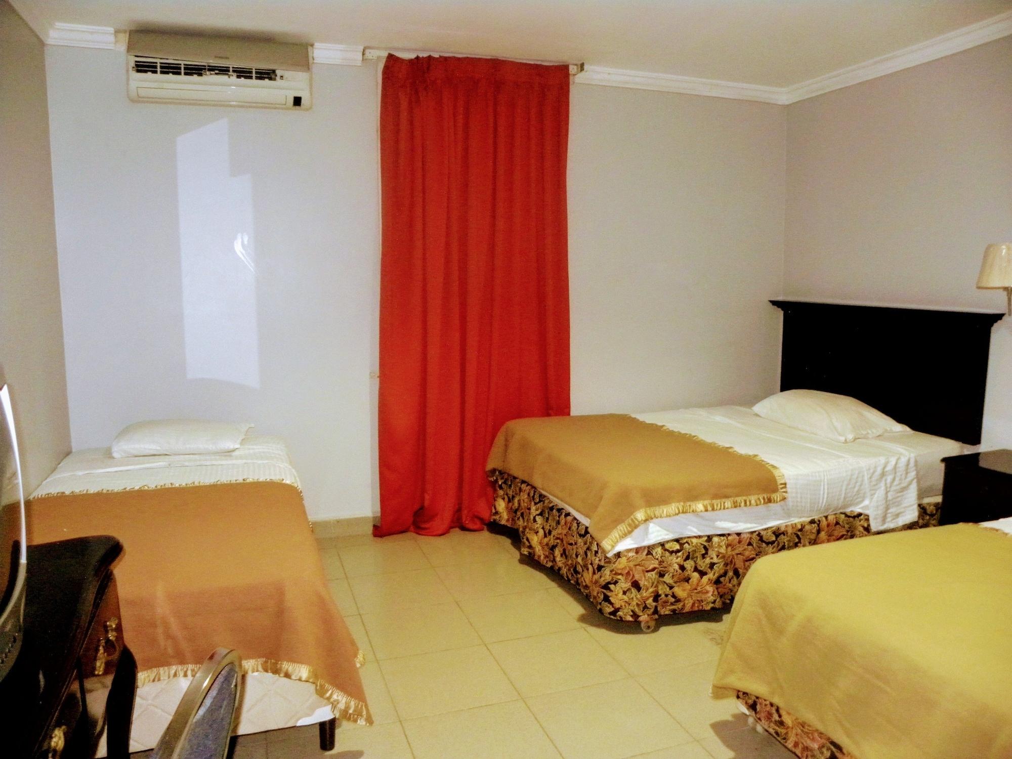 Meryland Hotel Colon Dış mekan fotoğraf
