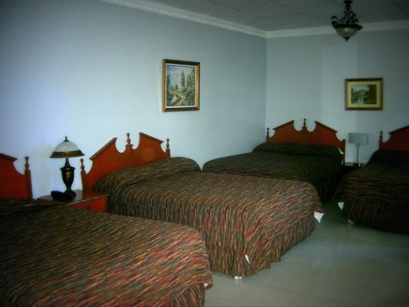 Meryland Hotel Colon Dış mekan fotoğraf