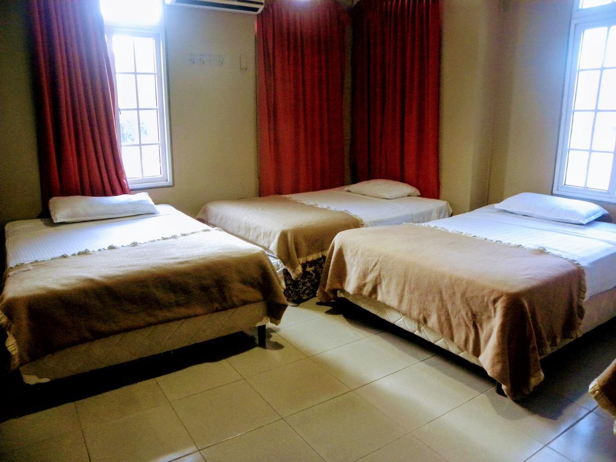 Meryland Hotel Colon Dış mekan fotoğraf
